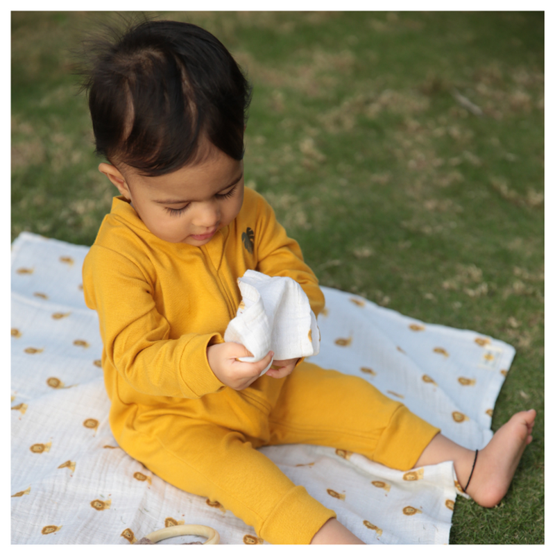 Newborn Baby Gifts | Clothing & Accessories Set | Organic Cotton Muslin | Pack of 11