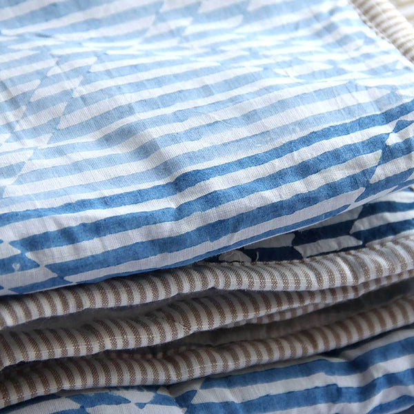 Azira Single Quilt| Blue | 60 x 90 In