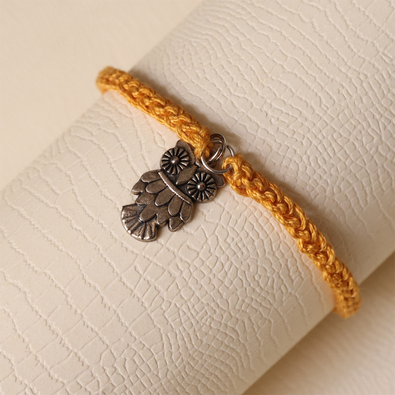 Minimal Crochet Bracelet | Owl | Yellow | Metal & Thread