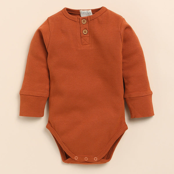 Organic Cotton Baby Clothes Set | Bodysuit with Pants | Mittens & Booties | Beanie | Ginger Brown