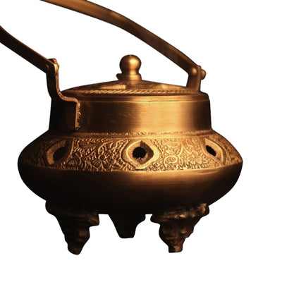 Brass Akhand Diya Lamp | Golden.