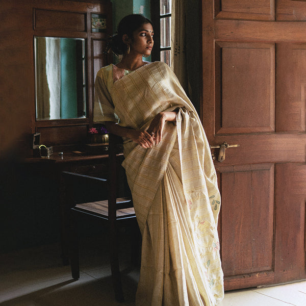 Linen Saree With Blouse | Hand Applique Work | Cream & Gold