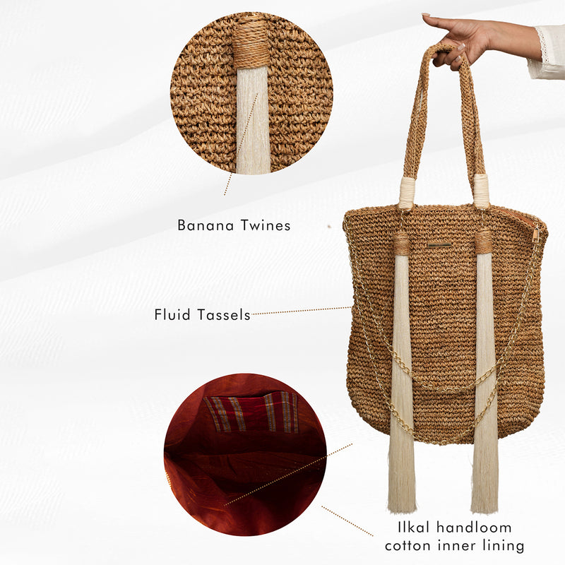 Banana Bark Tote Bag | Waist Bag | Knitted | Beige