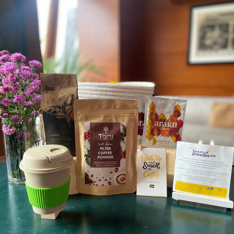 Festive Gifts | Coffee Gift Hamper | Coffee Grounds | Filter Coffee | Bamboo Cup | Set of 4