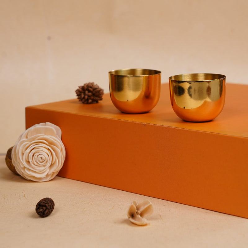 Festive Gift Hampers | Table Mats | Brass Dip Bowls I Potpourri | Oil & Mist | Set of 10.