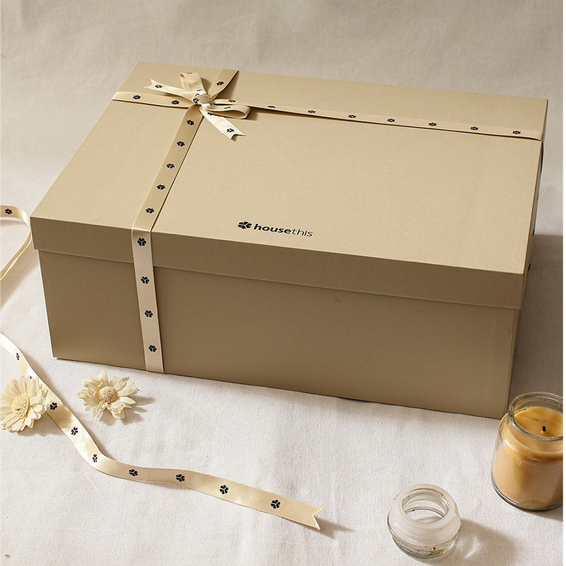 Festive Gifts | Cotton Throw Gift Box | Woven Design | Light Blue
