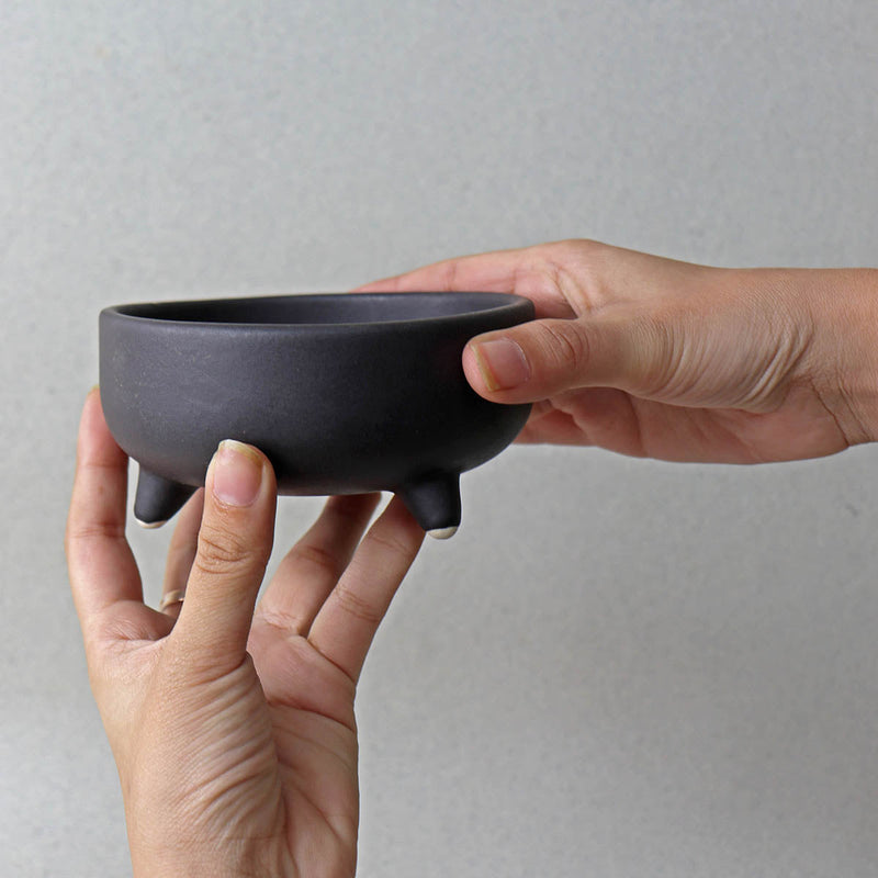 Ceramic Serving Bowl | Black | 4 inches