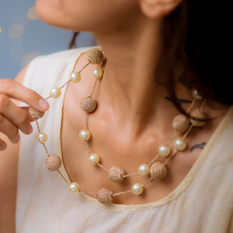 Wooden Beaded Metallic Thread Necklace | Rose Gold