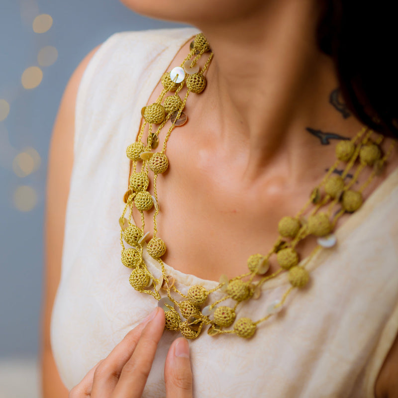 Metallic Thread & Pearl Necklace | Gold