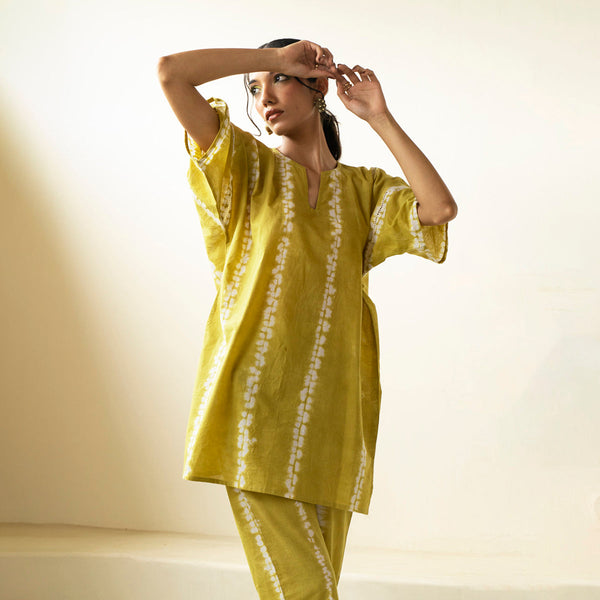 Cotton Short Kurta for Women | Oversized | Tie-Dye | Green