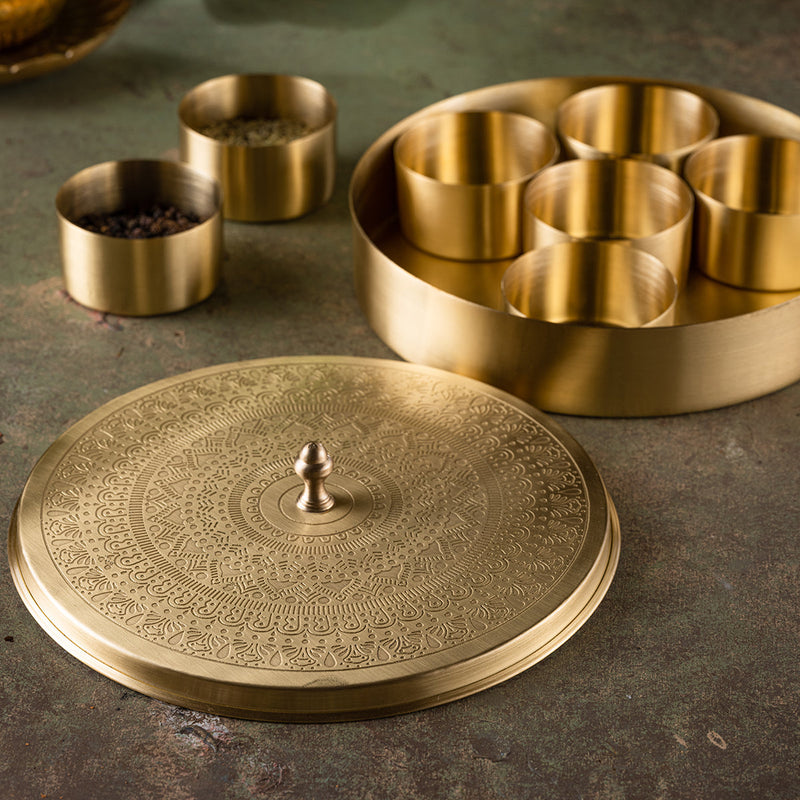 Brass Masala Box with Lid | 7 Containers | Golden | 21 cm.