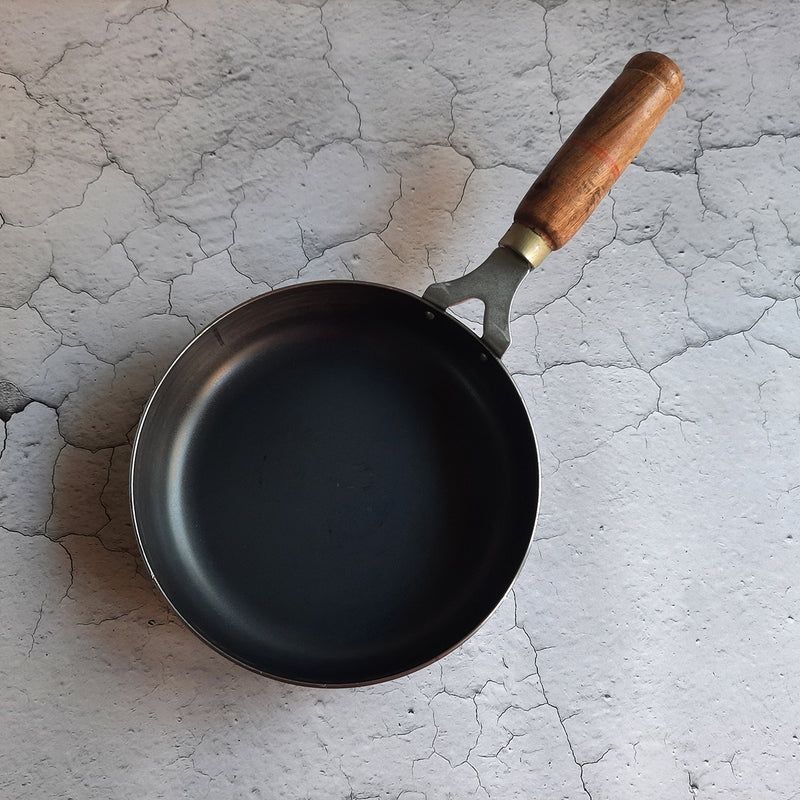 Iron Fry Pan with Long Handle | Black | 10 Inch