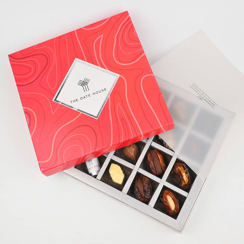 Festive Gift Packs | Vegan Crimson Red Assorted Dates and Chocolates Gift Box | 16 Pcs
