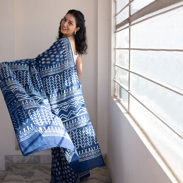 Mulmul Saree | Floral Dabu Print | Geometric Pattern | Indigo