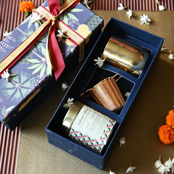 Festive Gift Hamper | Scented Candles | Tea | Pack of 4.