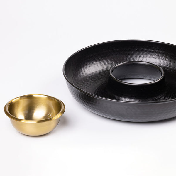 Aluminium & Iron Platter With Dip Bowl | Black & Golden