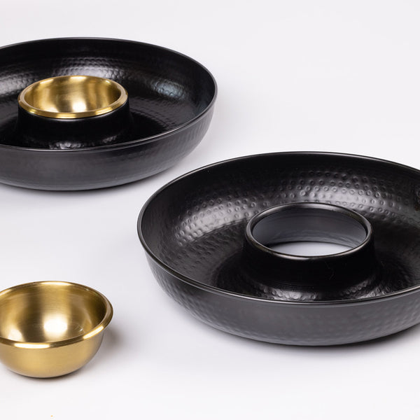 Aluminium & Iron Platter With Dip Bowl | Black & Golden