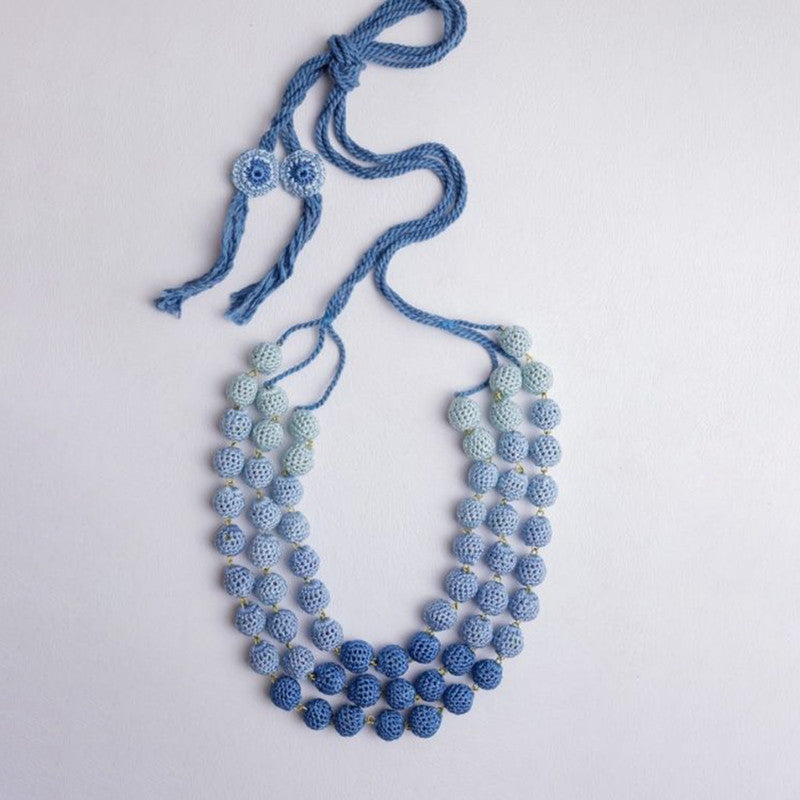 Wooden Beaded Thread Necklace | Blue