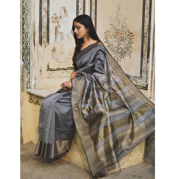 Festive Wear | Maheshwari Cotton Silk Saree | Grey & Gold